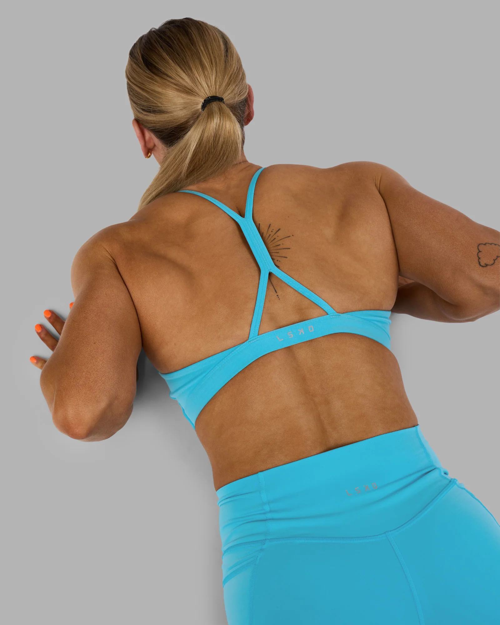 AMRAP High Neck Sports Bra - Blue Atoll