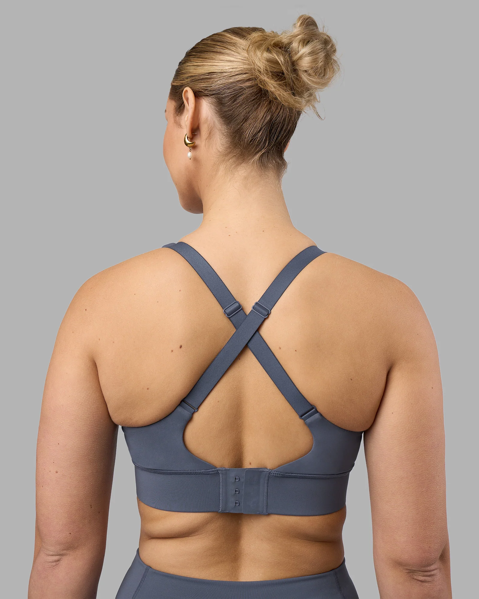 Accelerate Sports Bra - Night Shadow
