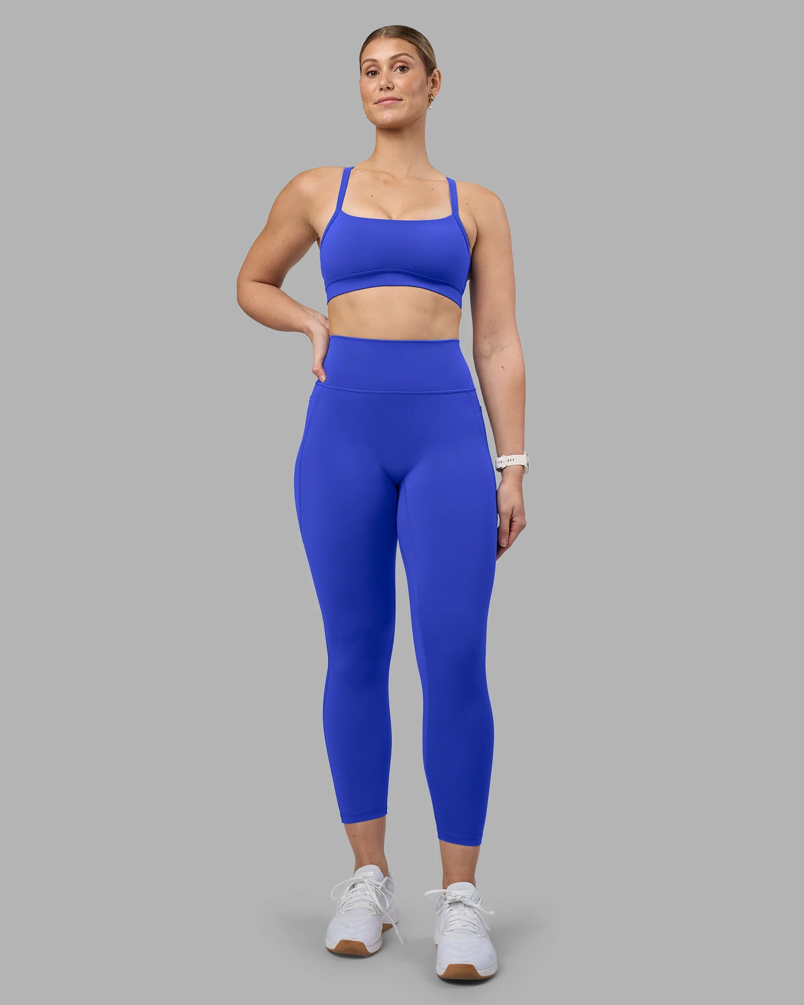 Momentum Sports Bra - Power Cobalt 4 Momentum Sports Bra - Power Cobalt