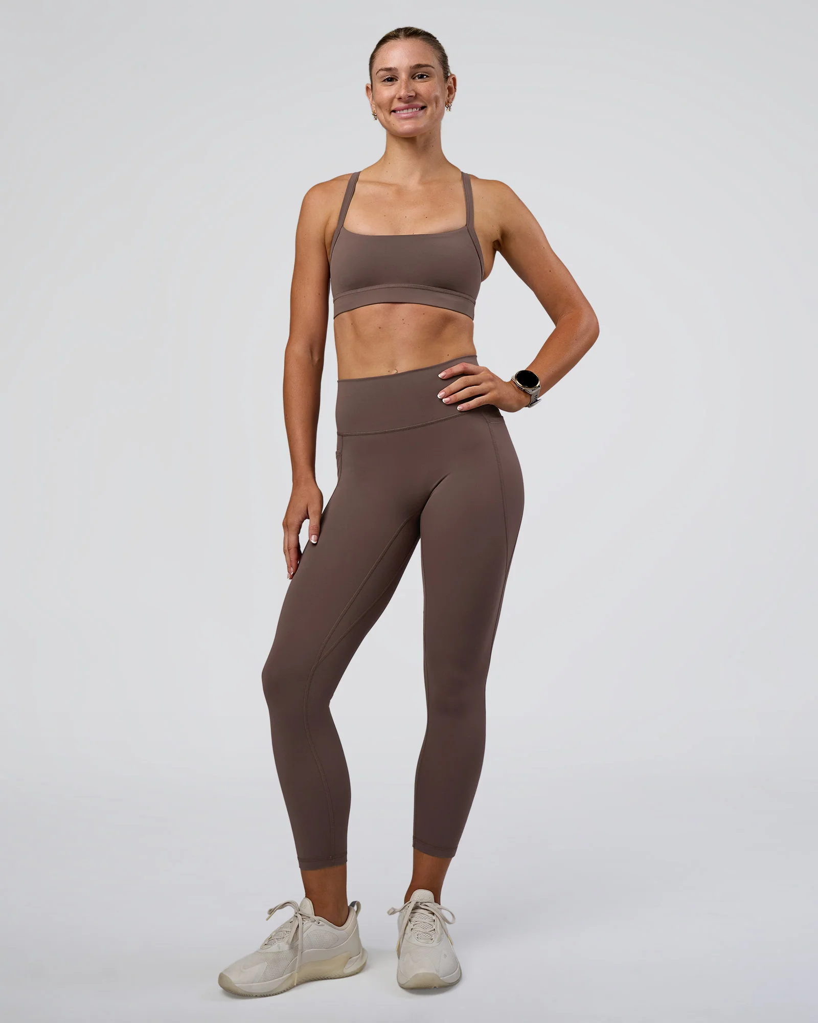 Momentum Sports Bra - Peppercorn 5 Momentum Sports Bra - Peppercorn