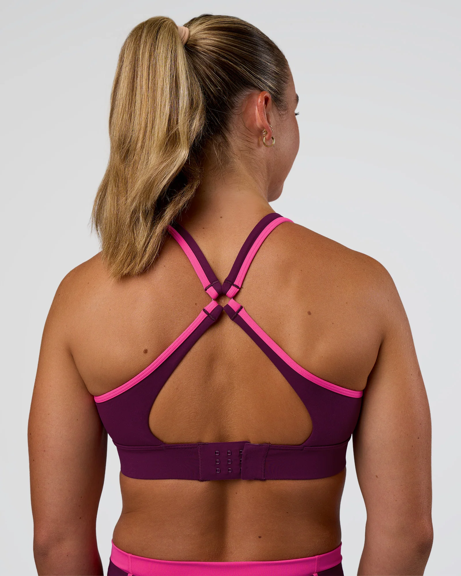 Distinction Sports Bra 2.0 - Plum Caspia-Ultra Pink 2 Distinction Sports Bra 2.0 - Plum Caspia-Ultra Pink