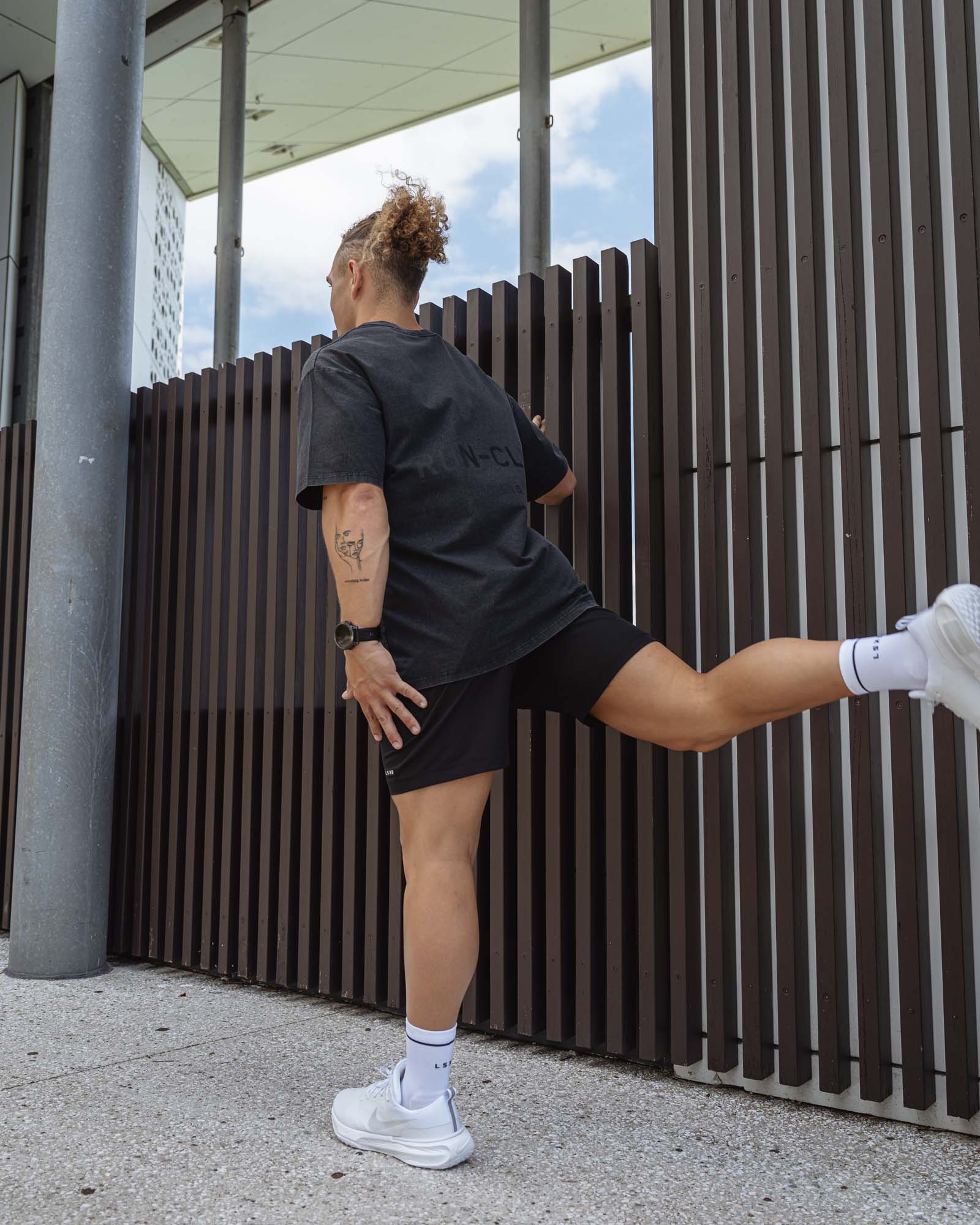 Washed RUN CLUB FLXCotton Tee Oversize - Black-Black