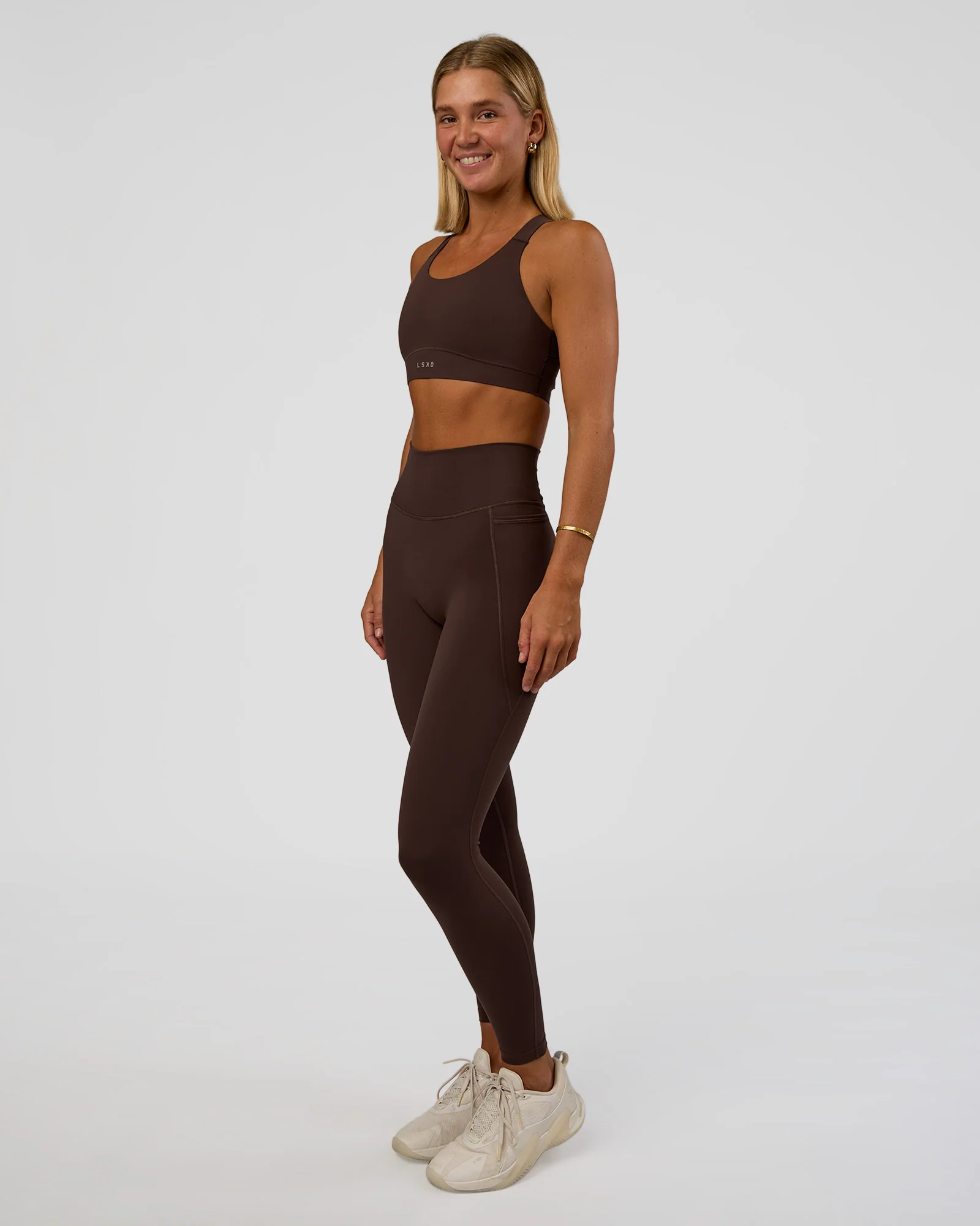 Fusion V-Contour Ultra High-Rise Full Length Legging Pockets - Hot Chocolate