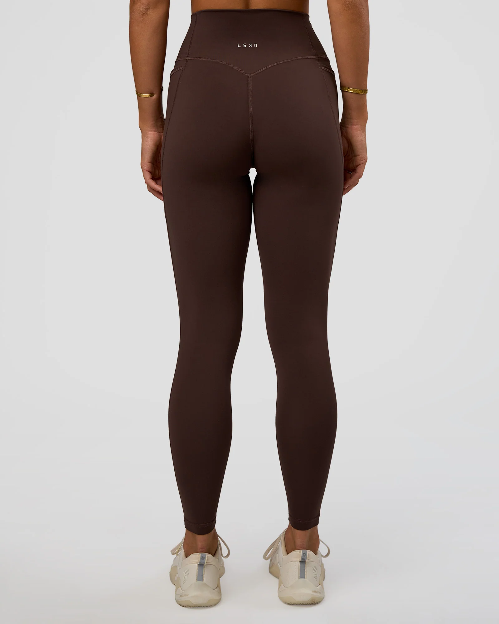 Fusion V-Contour Ultra High-Rise Full Length Legging Pockets - Hot Chocolate