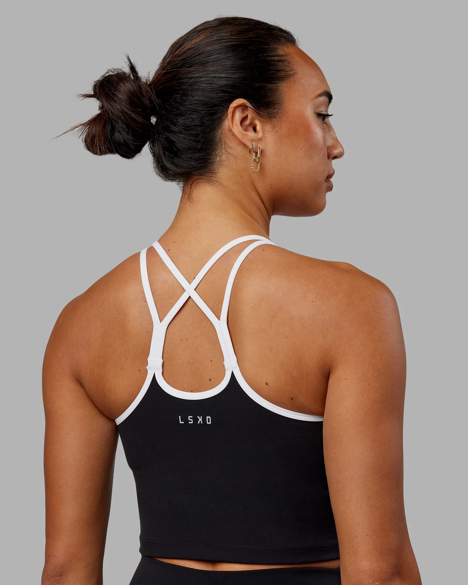 Contrast Active Tank With Shelf Bra - Black-White 2 Contrast Active Tank With Shelf Bra - Black-White