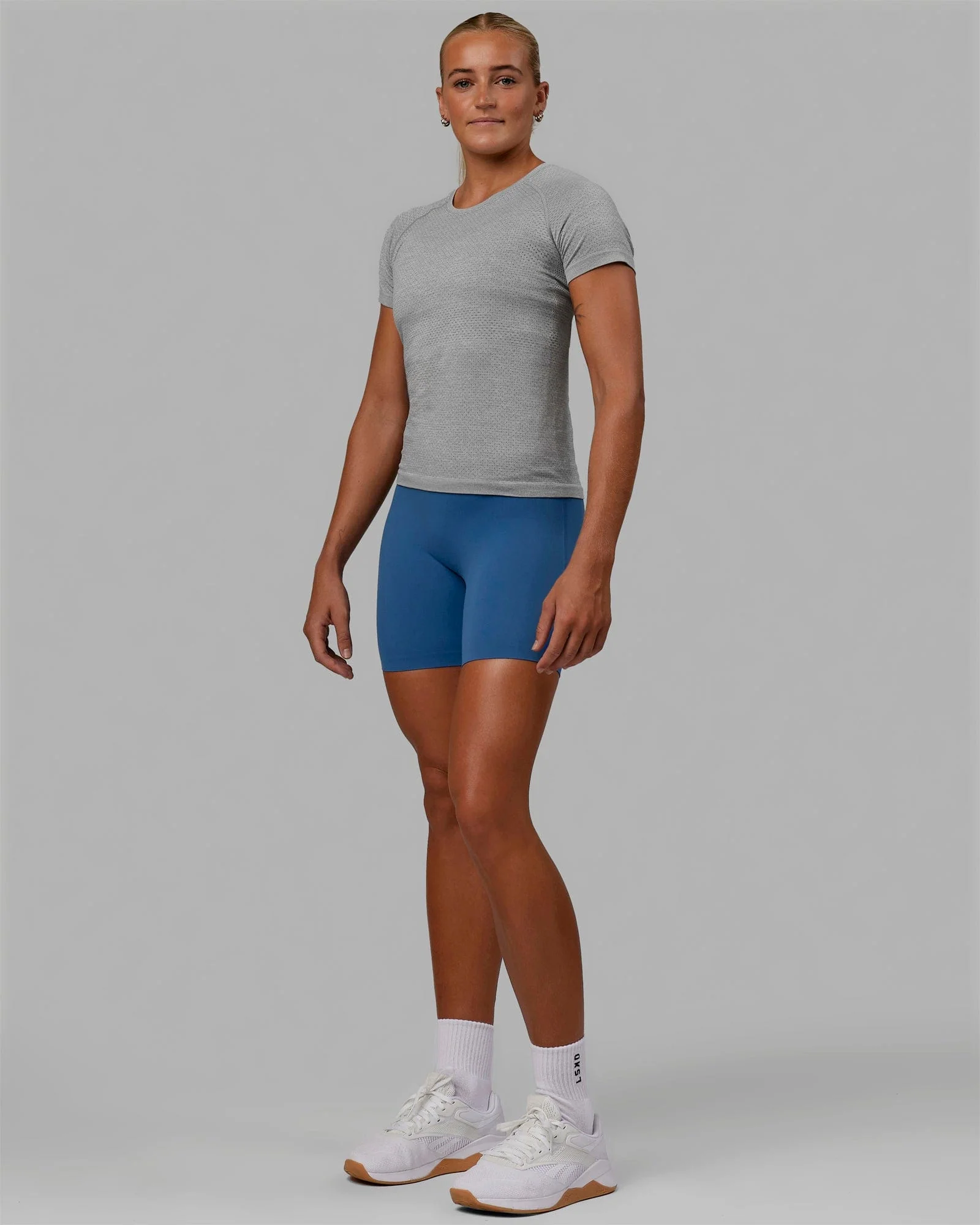 AeroFLX+ Seamless Tee - Light Grey/Light Grey