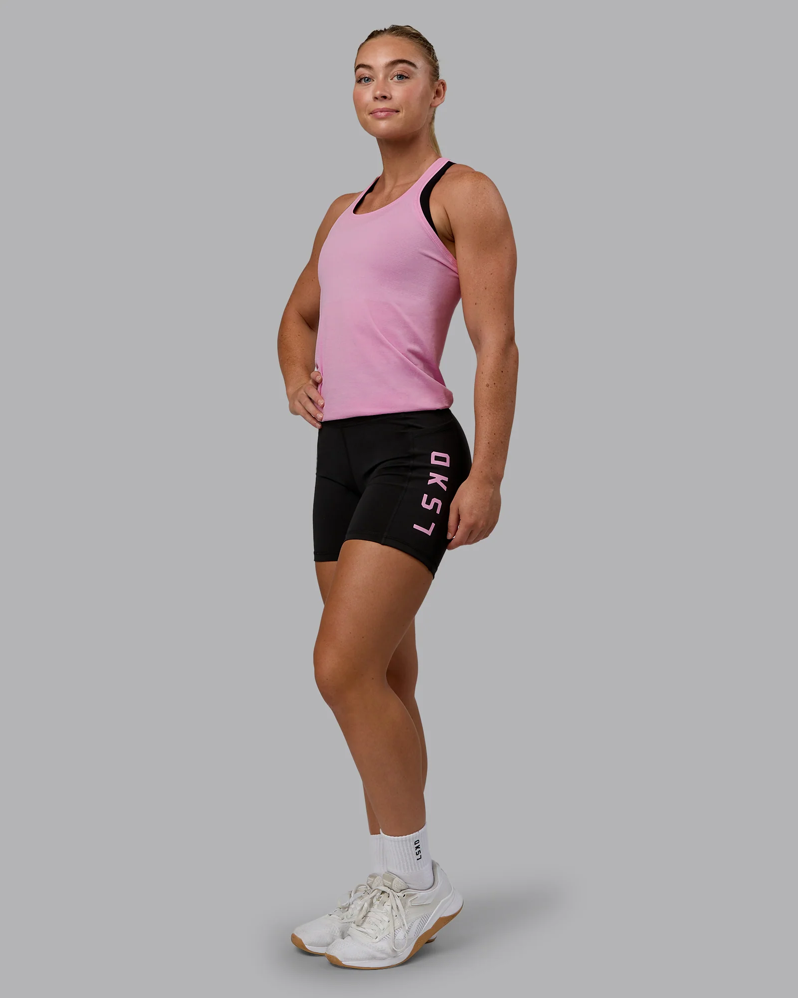 AeroFLX+ Seamless Tank - Pirouette/Bubblegum 3 AeroFLX+ Seamless Tank - Pirouette/Bubblegum